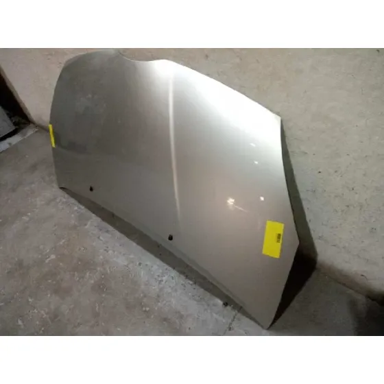 Capot para Toyota Corolla Verso (R1)