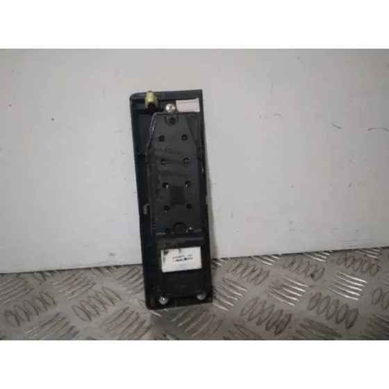 Mando Elevalunas Delantero Izquierdo para Toyota Corolla Verso (R1)