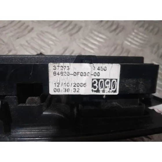 Mando Elevalunas Delantero Izquierdo para Toyota Corolla Verso (R1)