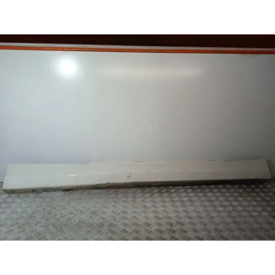 Faldon Lateral para Bmw Serie 1 Berlina (E81/E87)