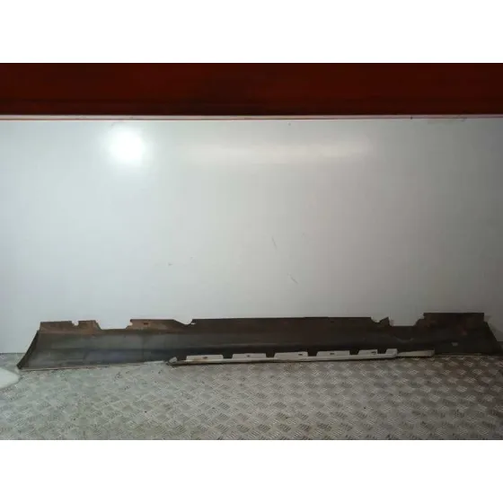Faldon Lateral para Bmw Serie 1 Berlina (E81/E87)