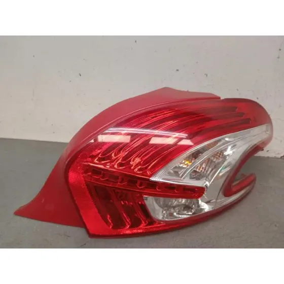 Piloto Trasero Derecho para Peugeot 208