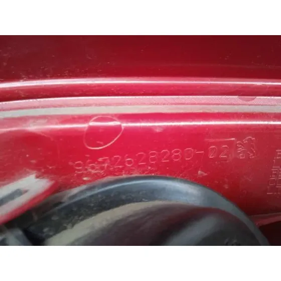 Piloto Trasero Izquierdo para Peugeot 208