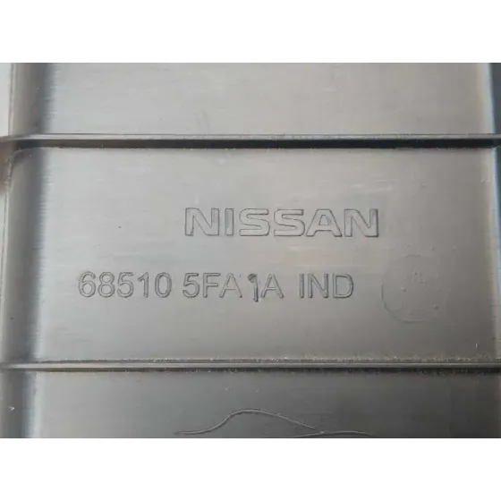 Guantera para Nissan Micra V (K14)
