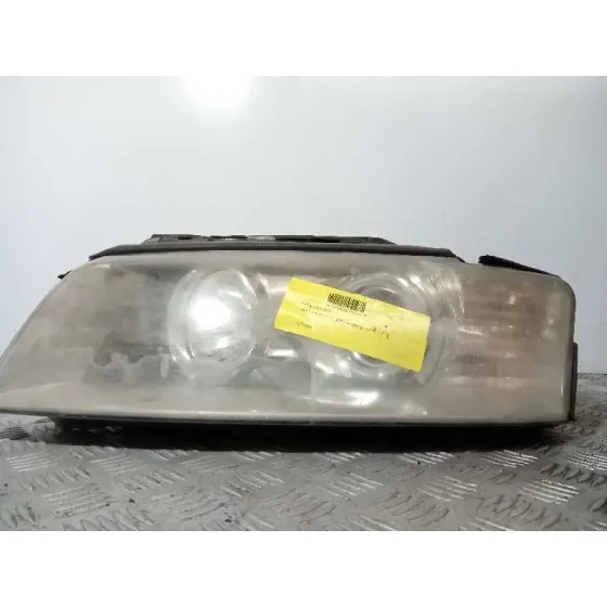 Faro Izquierdo para Audi A8 (4E2)