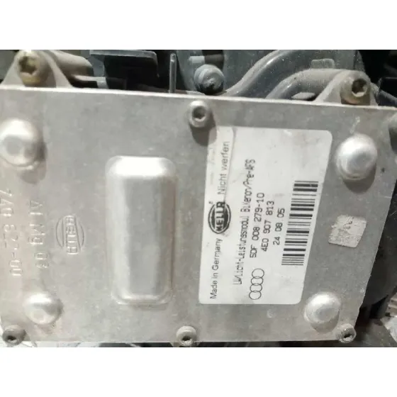 Faro Izquierdo para Audi A8 (4E2)