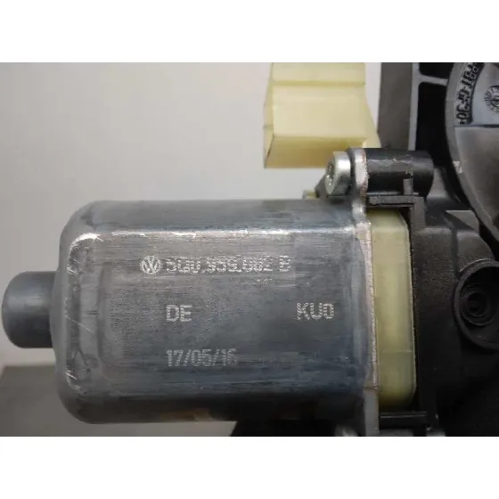 Motor Elevalunas Delantero Derecho para Volkswagen Golf Vii Lim.