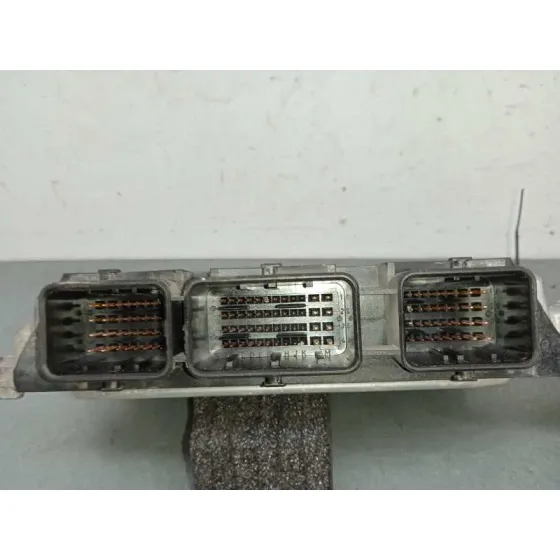 Centralita Motor Uce para Ford Focus Berlina (Cap)