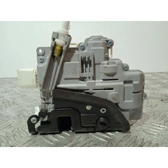 Cerradura Puerta Trasera Derecha para Audi A4 Ber. (B8)