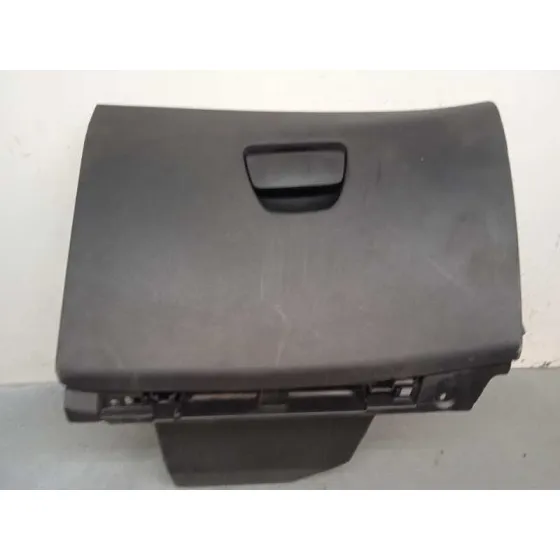 Guantera para Peugeot 208