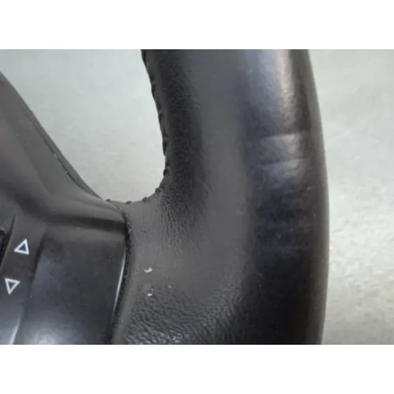Volante para Peugeot 208