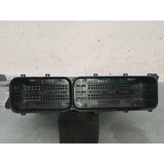 Centralita Motor Uce para Audi A6 Berlina (4F2)