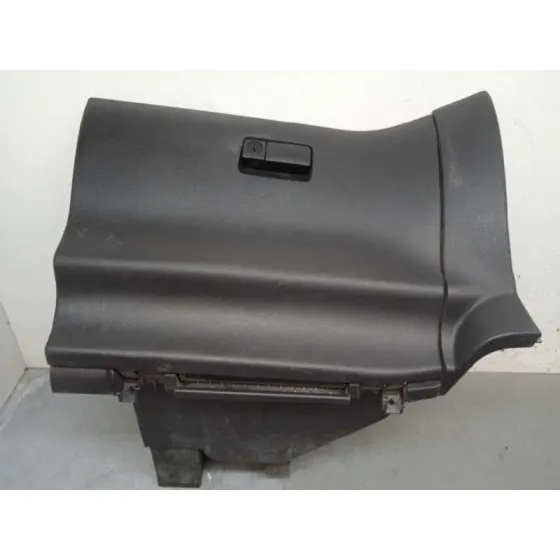Guantera para Nissan X-Trail (T31)