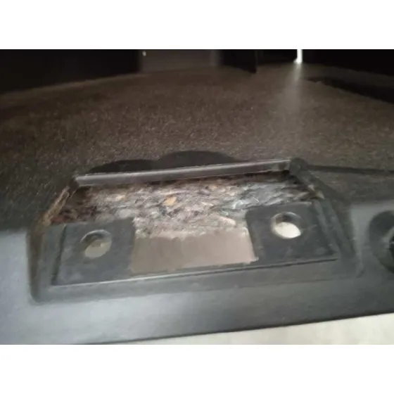 Guantera para Nissan X-Trail (T31)