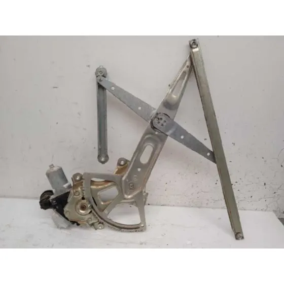 Elevalunas Delantero Izquierdo para Toyota Urban Cruiser