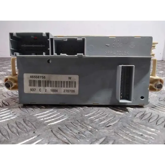 Caja Reles / Fusibles para Alfa Romeo 147 (190)
