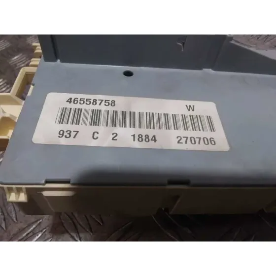 Caja Reles / Fusibles para Alfa Romeo 147 (190)