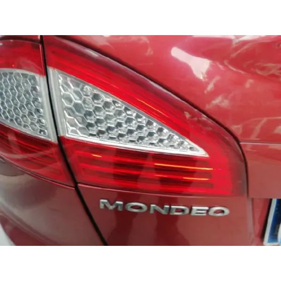 Piloto Trasero Izquierdo Interior para Ford Mondeo Ber. (Ca2)