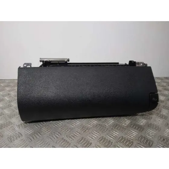 Guantera para Lexus Is200 (Ds2/Is2)