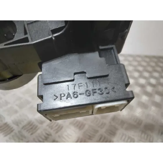 Mando Multifuncion para Lexus Is200 (Ds2/Is2)