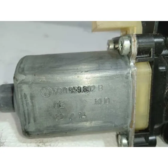 Motor Elevalunas Delantero Derecho para Skoda Octavia Combi (5E5)