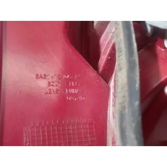 Piloto Trasero Izquierdo para Ford Fiesta (Cb1)