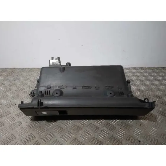 Guantera para Volkswagen Touran (1T3)