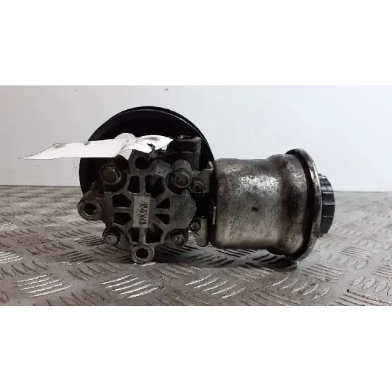 Bomba Direccion para Toyota Avensis Berlina (T25)