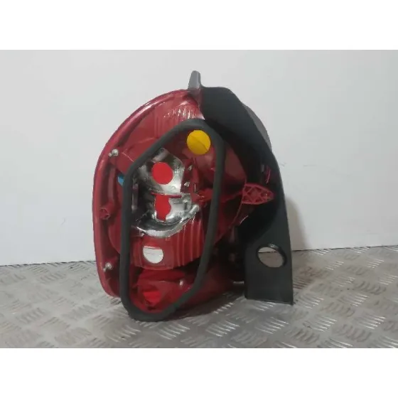 Piloto Trasero Derecho para Renault Modus