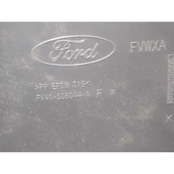 Guantera para Ford Kuga (Cbs)