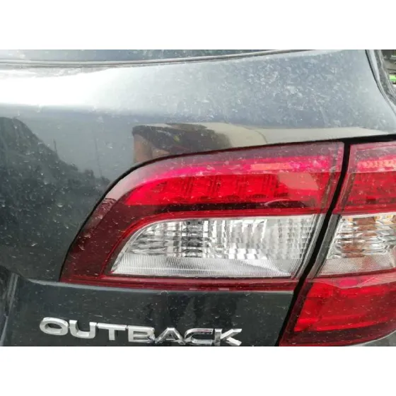 Piloto Trasero Derecho Interior para Subaru Outback (B15)