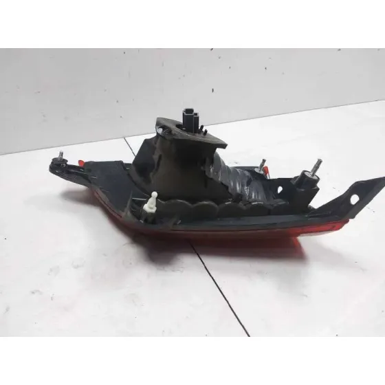 Piloto Trasero Derecho Interior para Subaru Outback (B15)