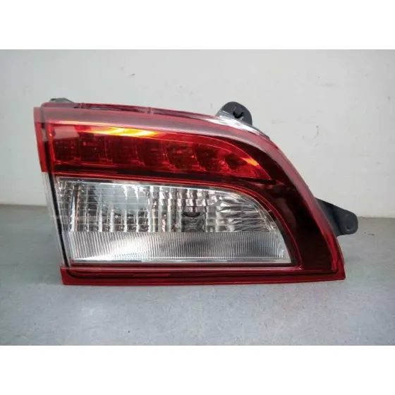 Piloto Trasero Izquierdo Interior para Subaru Outback (B15)