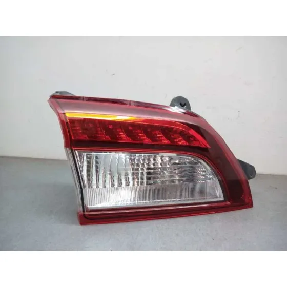 Piloto Trasero Izquierdo Interior para Subaru Outback (B15)