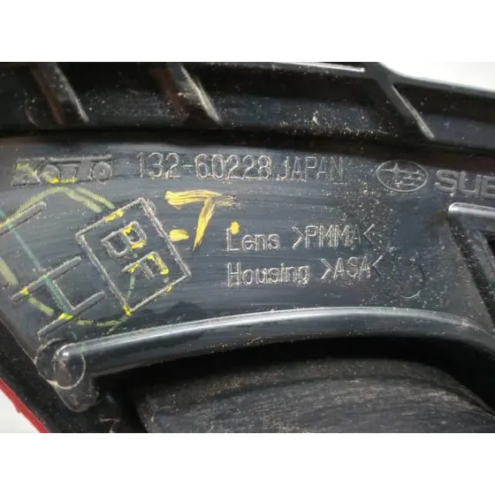 Piloto Trasero Izquierdo Interior para Subaru Outback (B15)