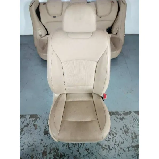Juego Asientos Completo para Subaru Outback (B15)