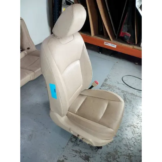 Juego Asientos Completo para Subaru Outback (B15)
