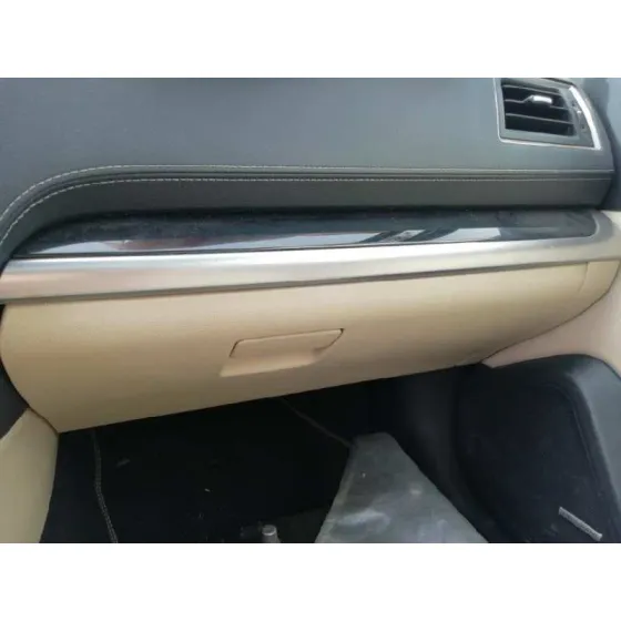 Guantera para Subaru Outback (B15)