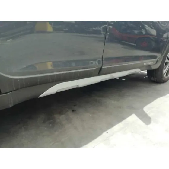 Faldon Lateral para Subaru Outback (B15)