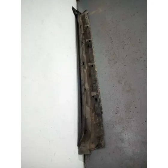 Faldon Lateral para Subaru Outback (B15)