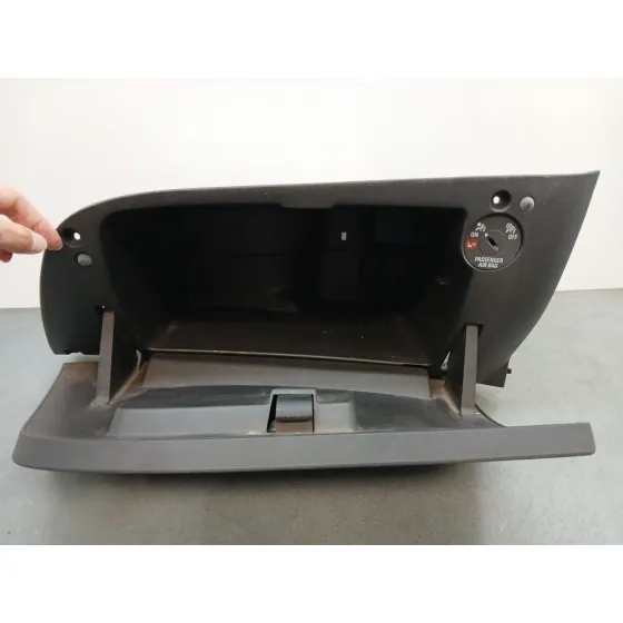 Guantera para Opel Corsa E