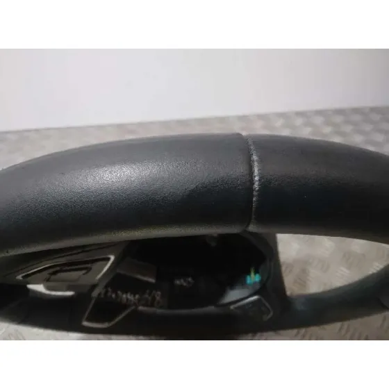 Volante para Ford Kuga (Cbs)
