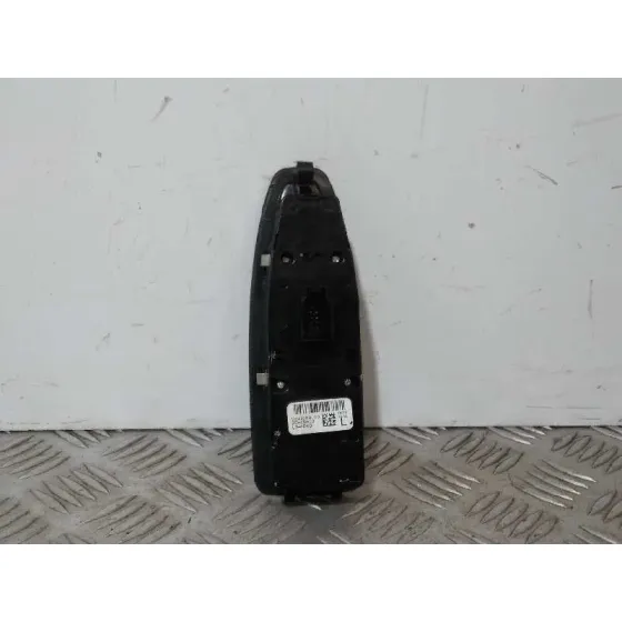 Mando Elevalunas Delantero Izquierdo para Bmw Serie 1 Lim. (F20)