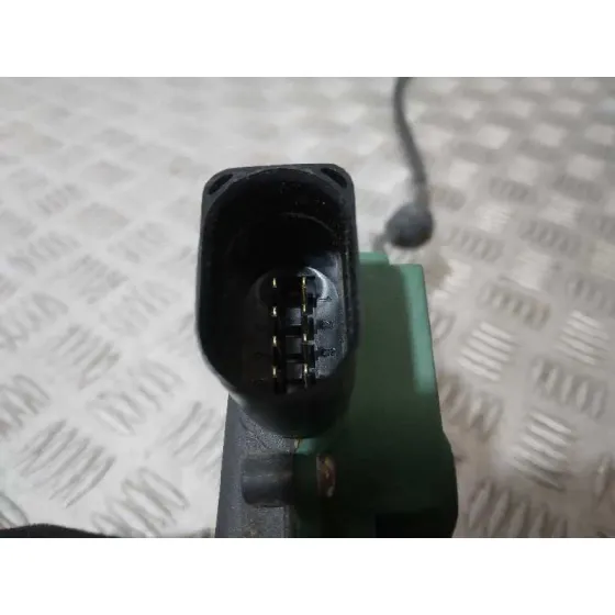 Cerradura Puerta Delantera Derecha para Volkswagen New Beetle (9C1/1C1)