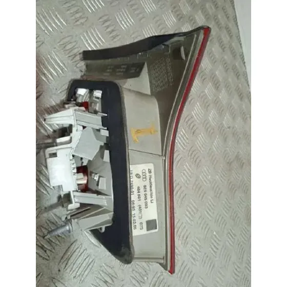 Piloto Trasero Izquierdo Interior para Audi A4 Avant (8E)