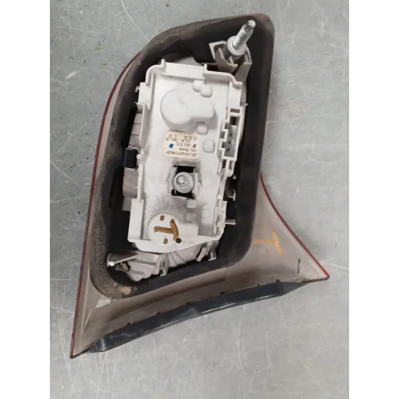 Piloto Trasero Derecho Interior para Audi A4 Avant (8E)