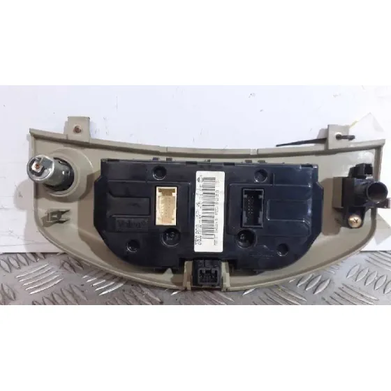 Mando Climatizador para Nissan Micra (K12E)