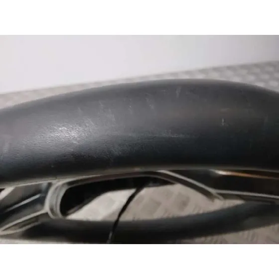 Volante para Renault Clio V