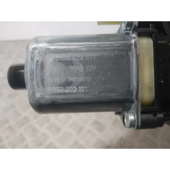 Motor Elevalunas Delantero Derecho para Seat Leon (Kl1)