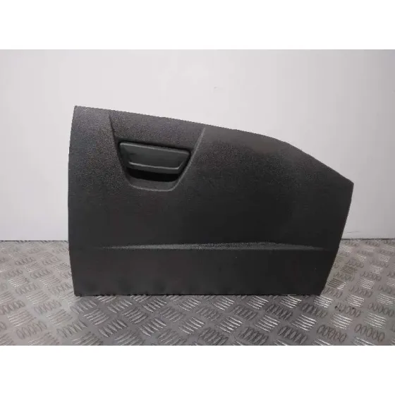 Guantera para Ford Focus Lim.